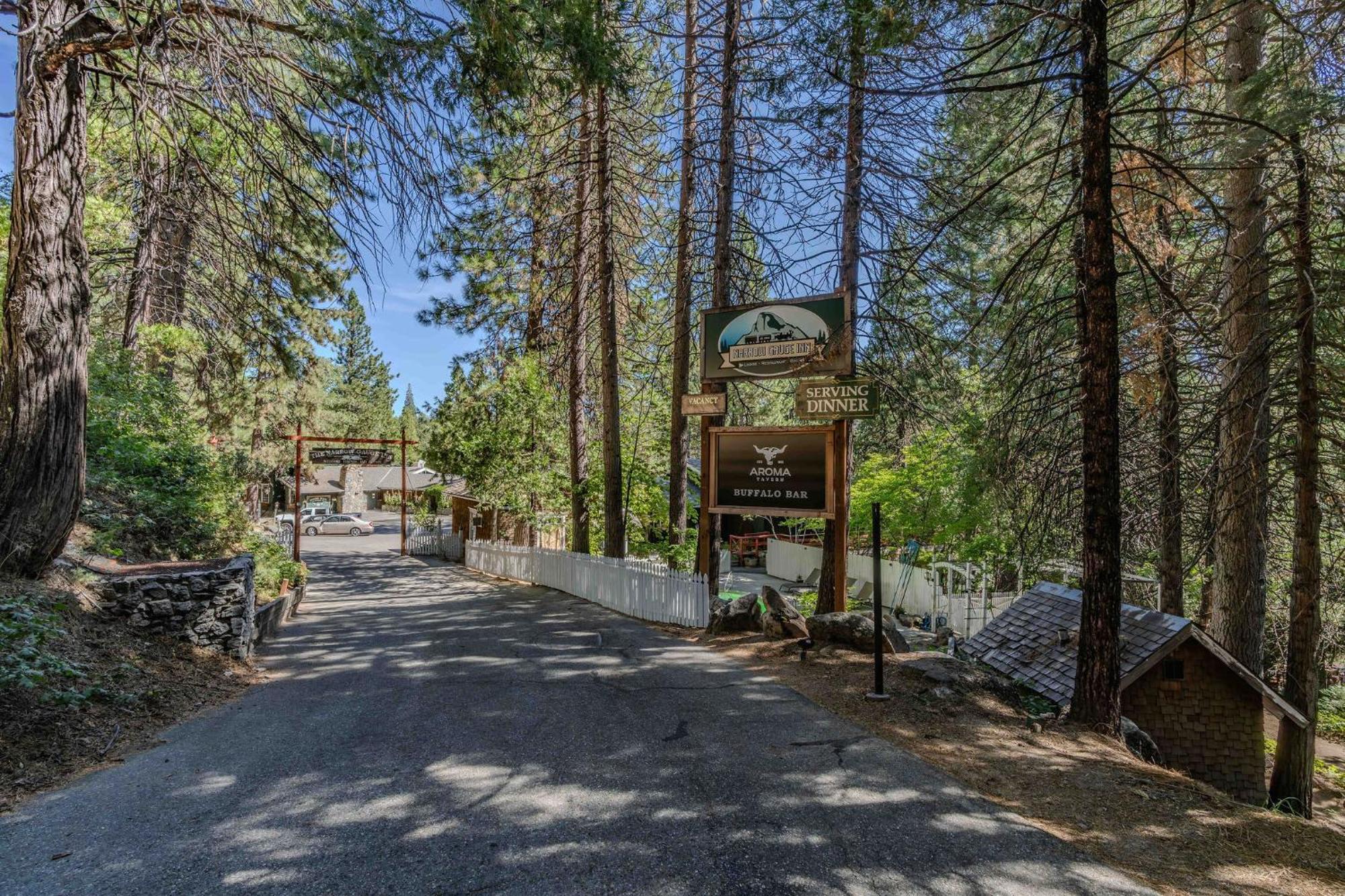 Narrow Gauge Inn Фиш Камп Екстериор снимка