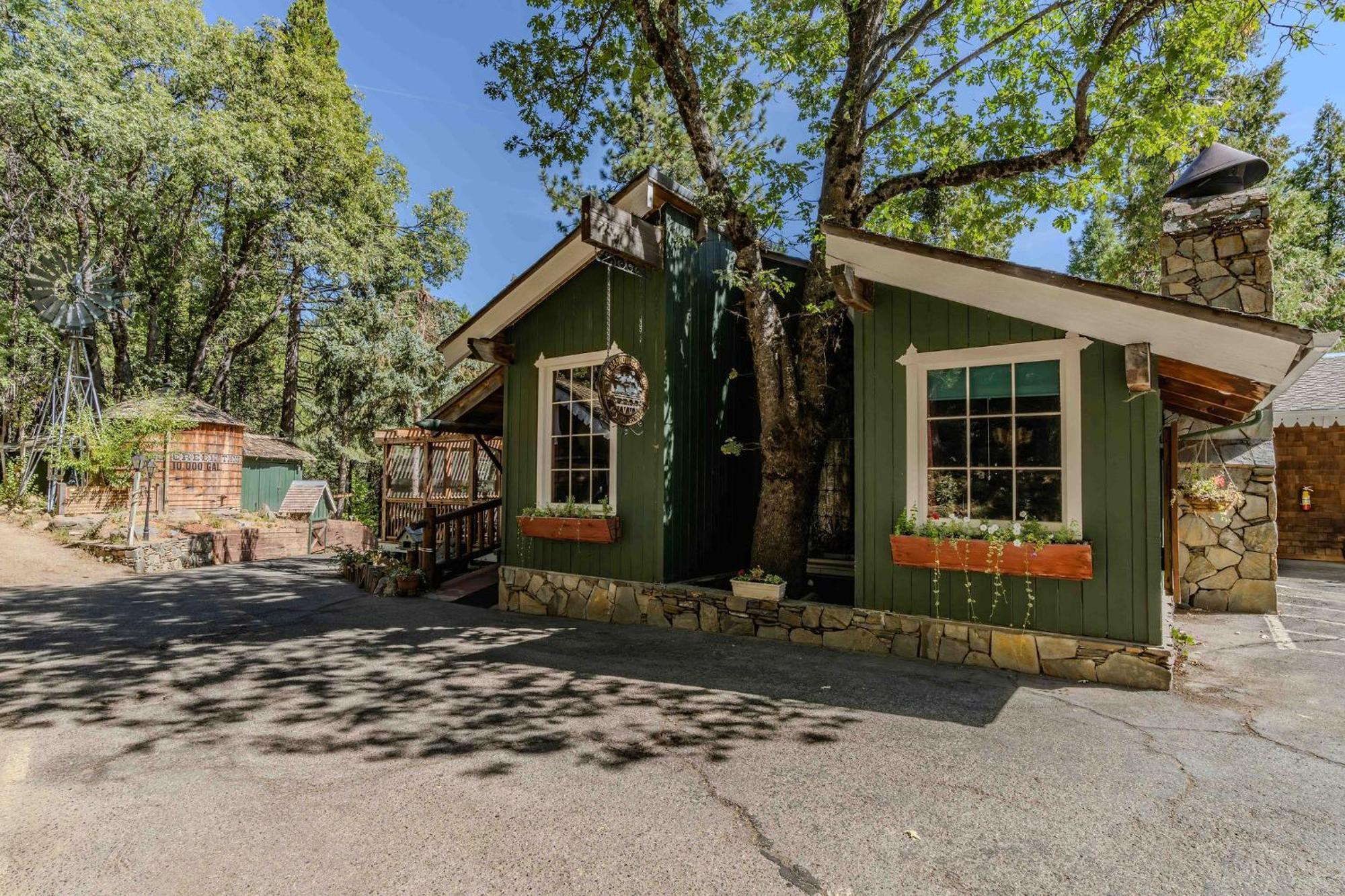 Narrow Gauge Inn Фиш Камп Екстериор снимка