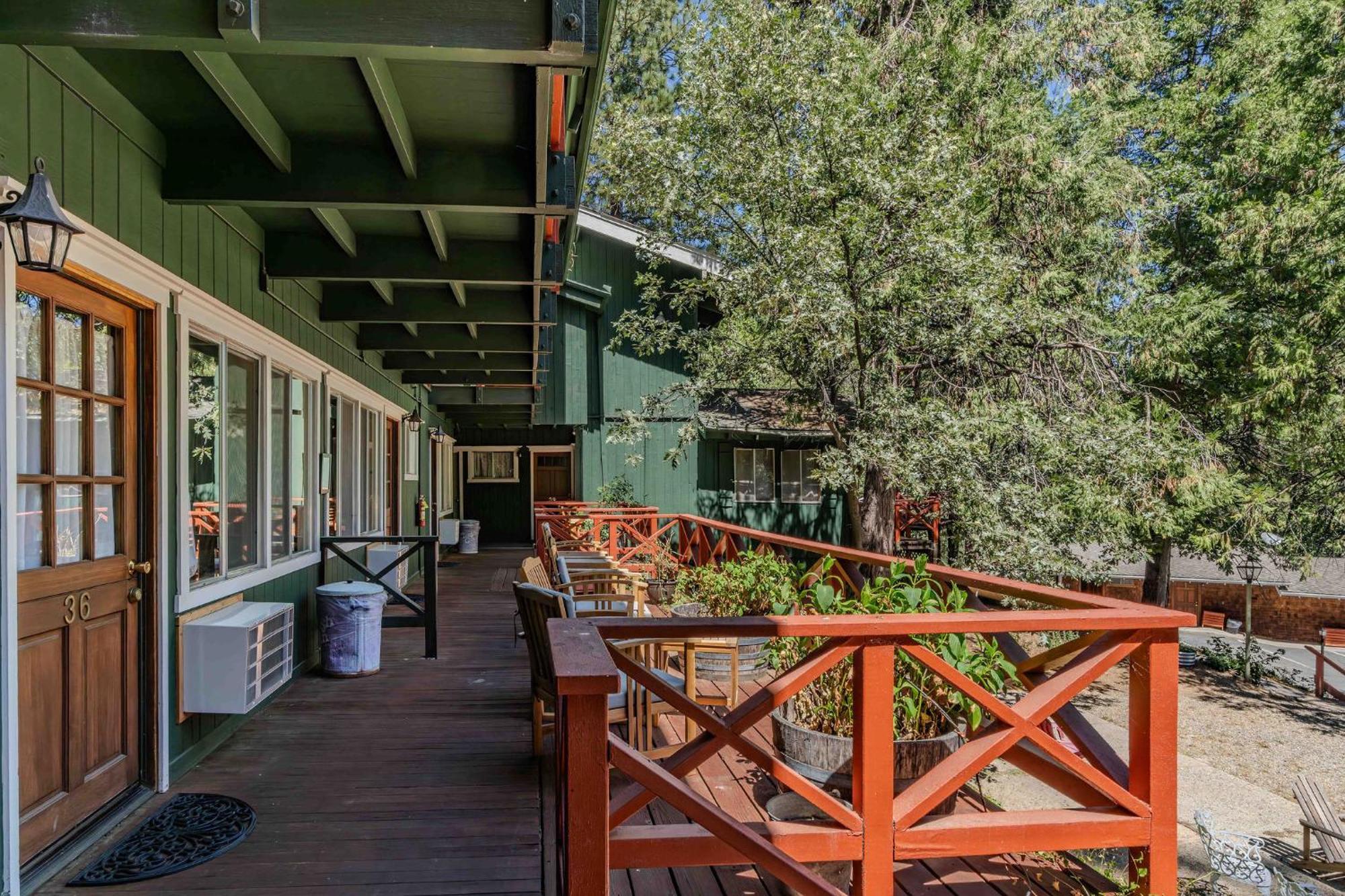 Narrow Gauge Inn Фиш Камп Екстериор снимка
